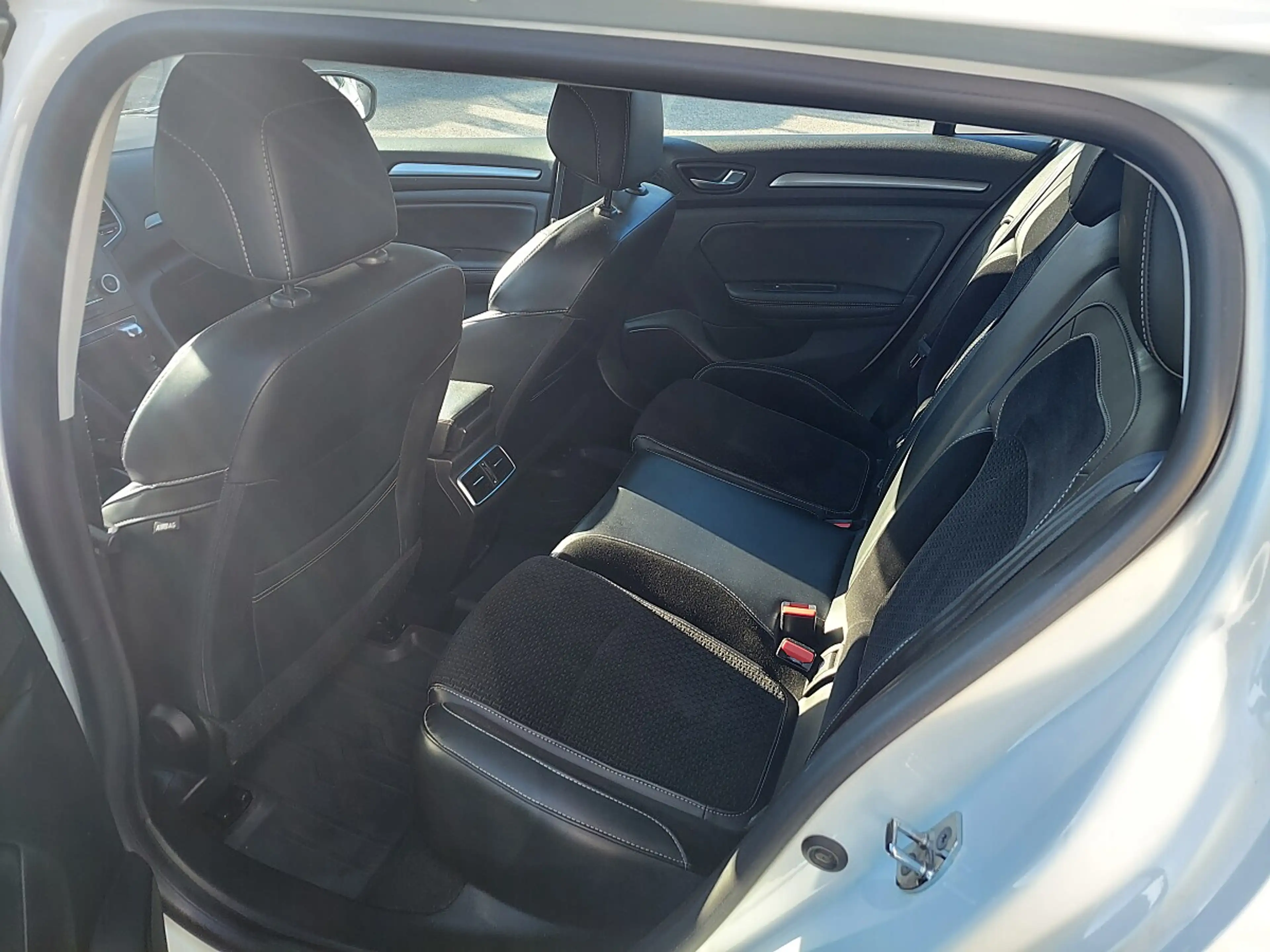 Renault Megane Mégane Grandtour Intens Energy TCe 130 — photo 8