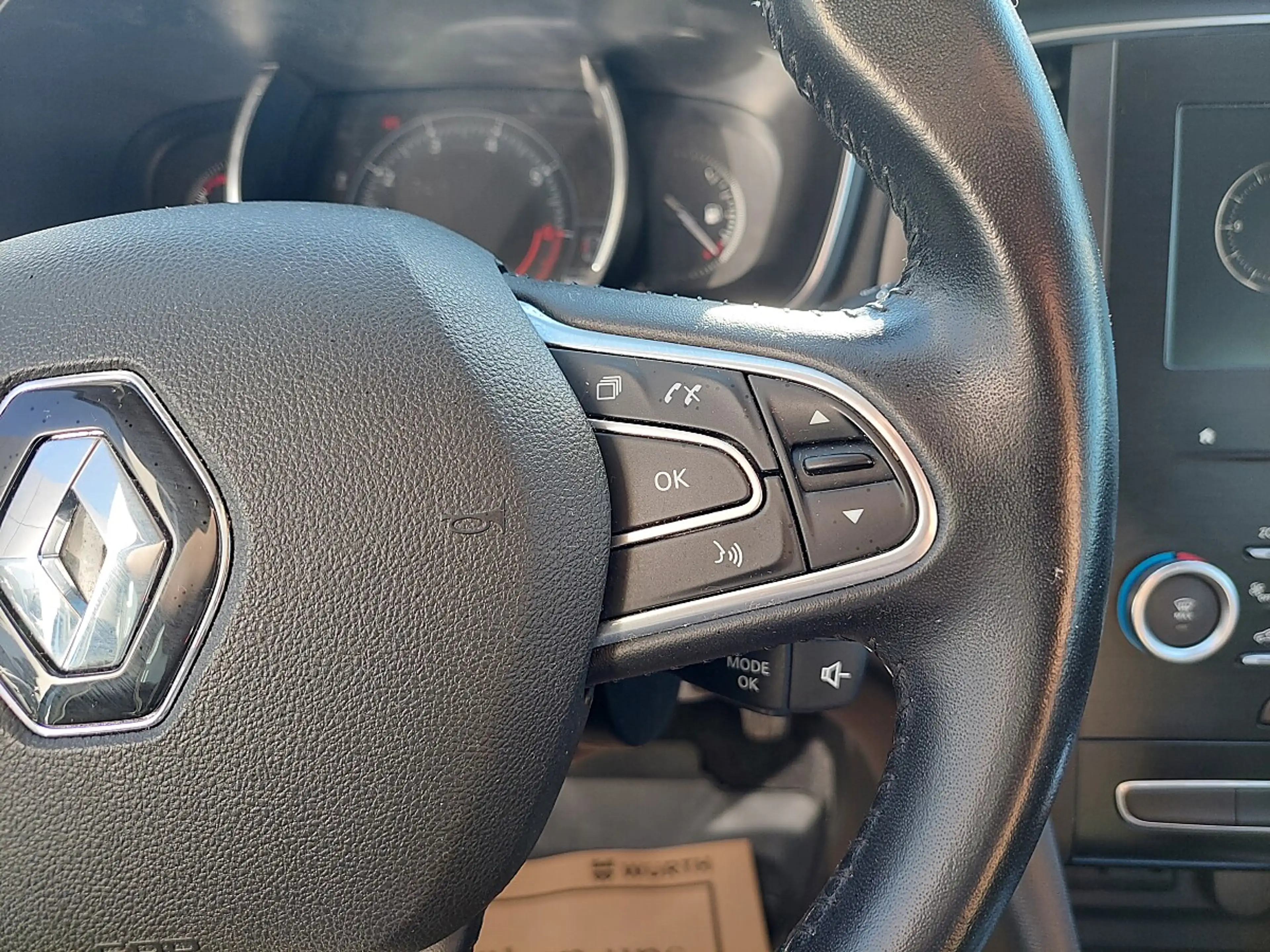 Renault Megane Mégane Grandtour Intens Energy TCe 130 — photo 13