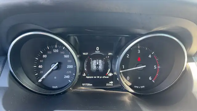 Land Rover Range Rover Evoque view 12