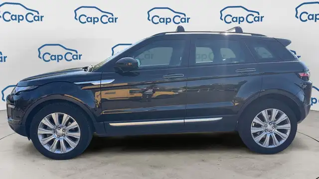Land Rover Range Rover Evoque view 2