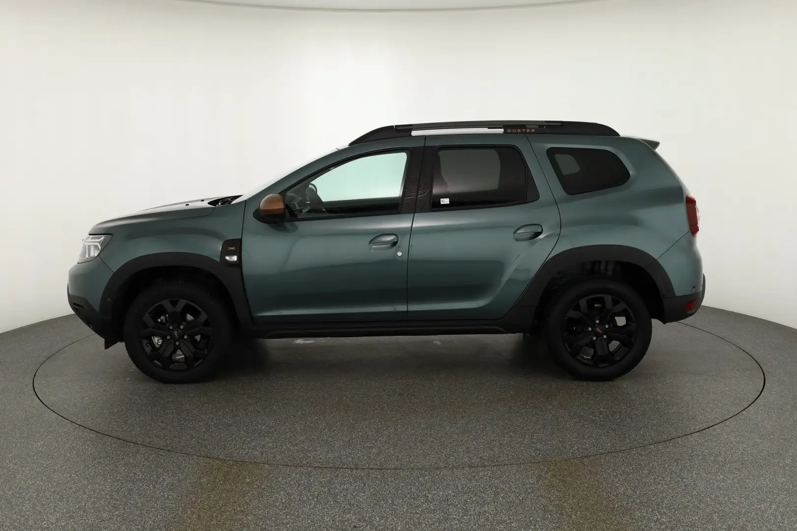 Dacia Duster II 1.3 TCe 150 Extreme LED Navi 360° DAB Groen - 2