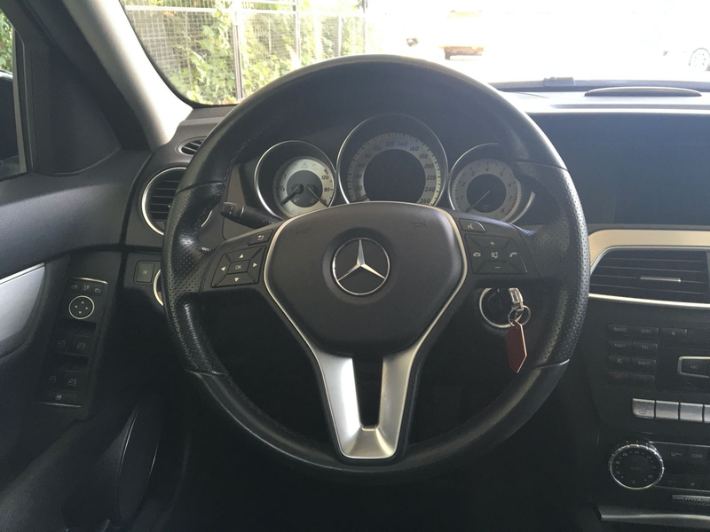 Mercedes-Benz C 250 T CGI BlueEfficiency/Autom/Navi/Pano/Sitzh — photo 13