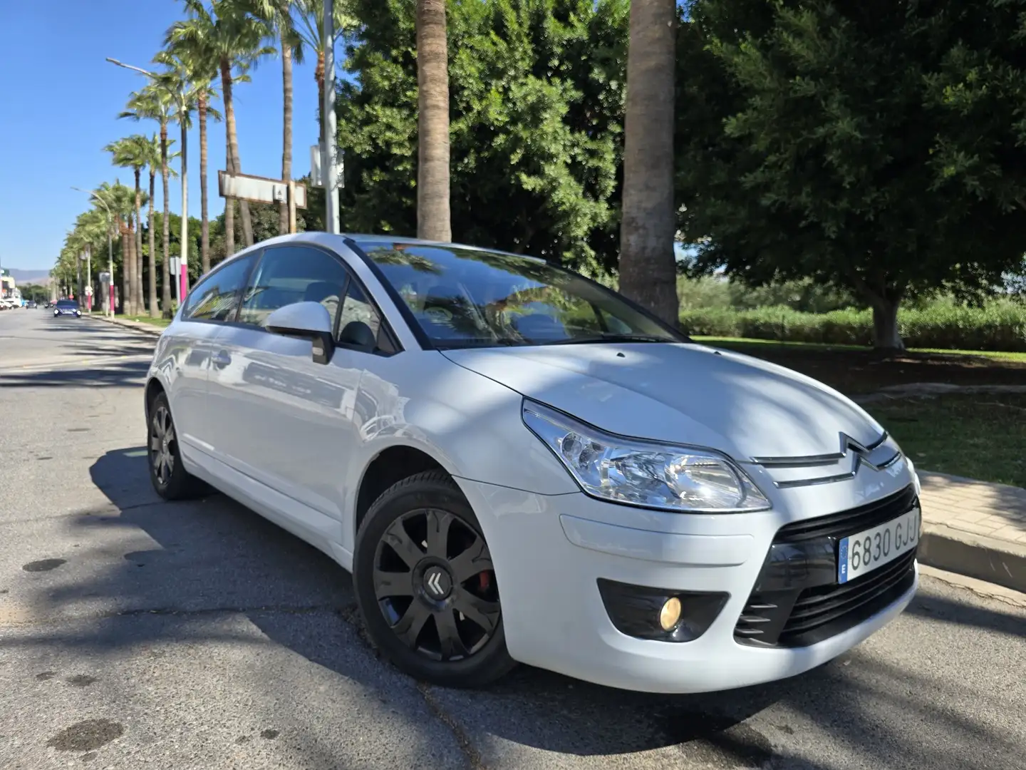 Citroen C4 1.6HDI Exclusive+ 110 FAP - 1