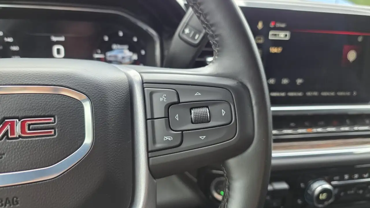 GMC Sierra 1500 photo GMC Sierra 1500