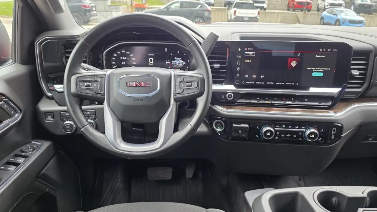 GMC Sierra 1500 photo GMC Sierra 1500