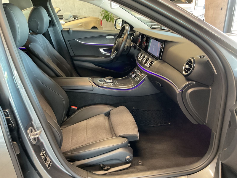 Mercedes-Benz E 220 d Leder Navi LED 19" AMG Felgen — photo 14