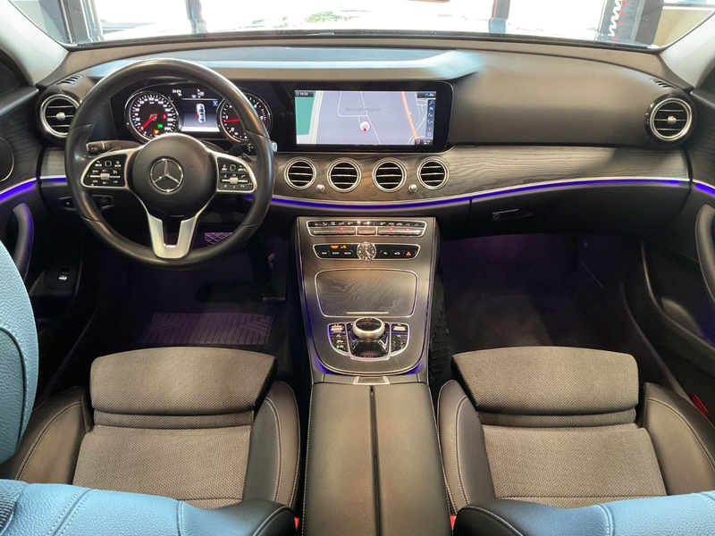 Mercedes-Benz E 220 d Leder Navi LED 19" AMG Felgen — photo 12