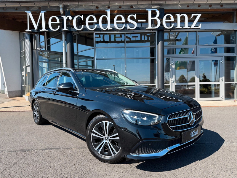 Mercedes-Benz E 220 d T Avantgarde+RKamera+Leder+Taxi