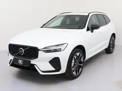 Volvo XC60 T6 AWD PLUS DARK *PANO*360*Head Up*20 Zoll