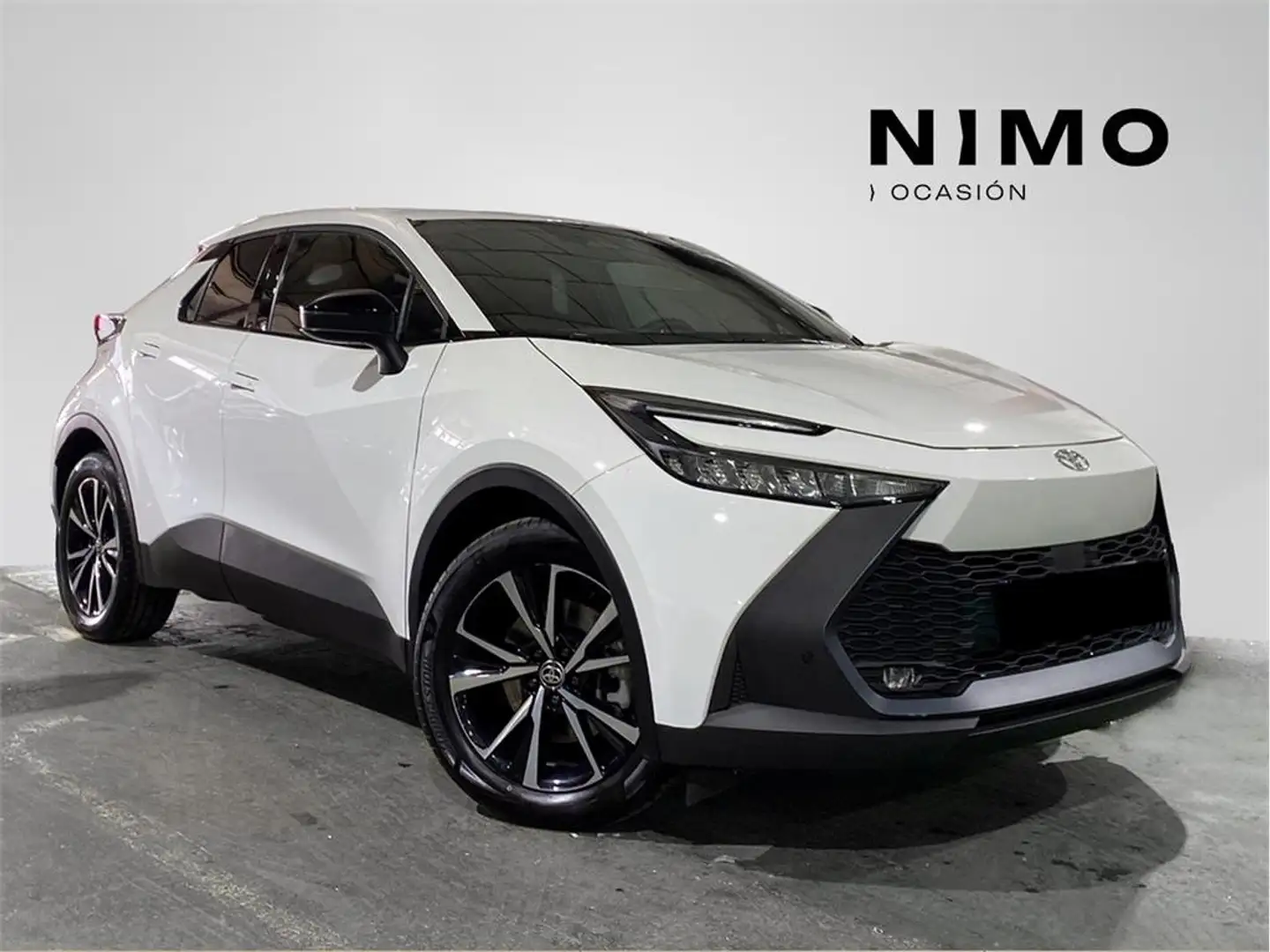 Toyota C-HR 2.0 220PH Advance - 1
