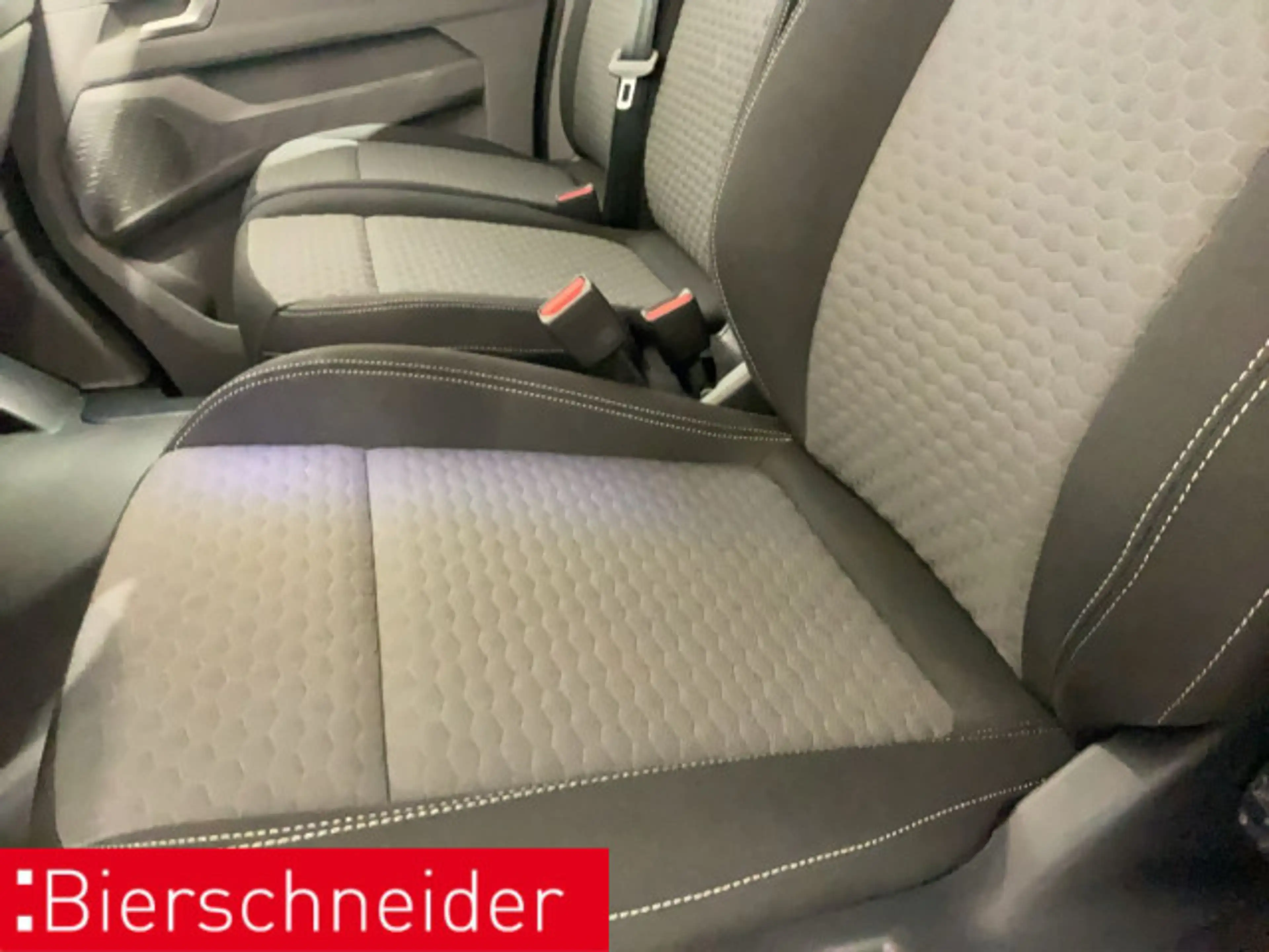Volkswagen T7 Caravelle 2.0 TDI 4Mo Life LR 9SI AHK NAVI KL — photo 8
