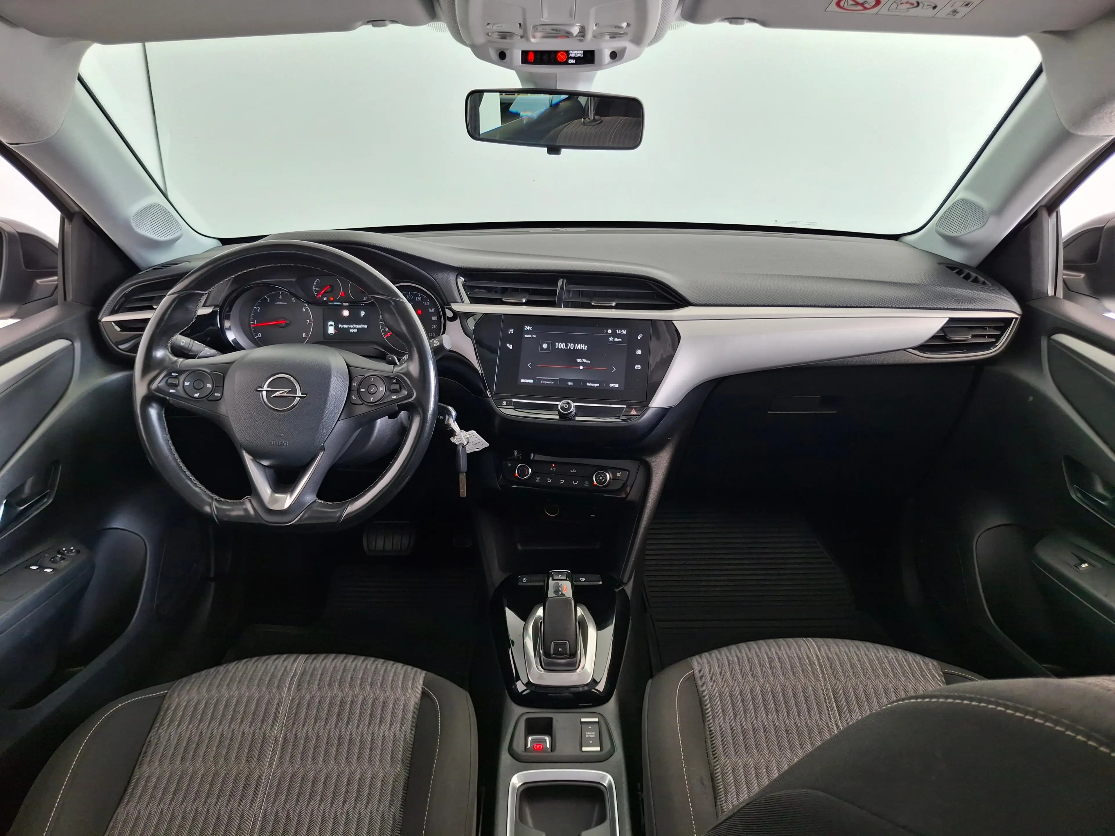 Opel Corsa 1.2 Edition 100pk Automaat PDC LMV CARPLAY STOELV — photo 7