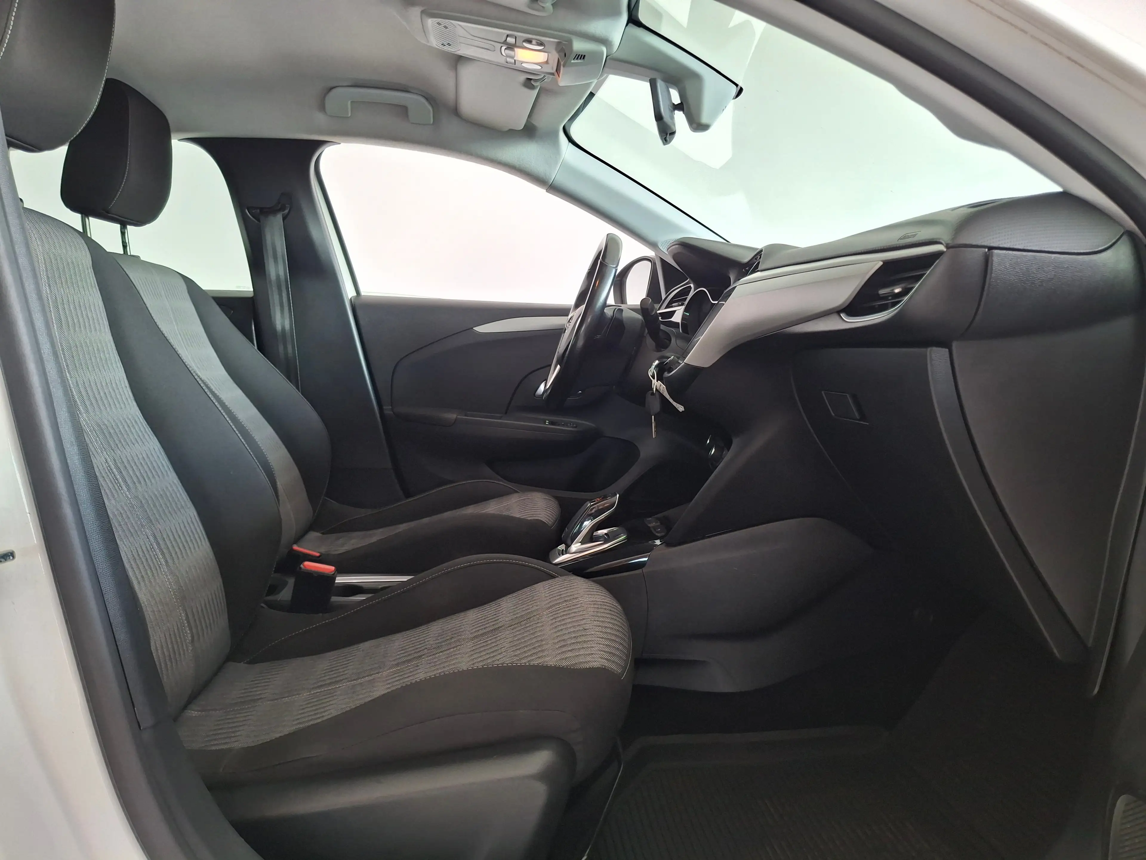 Opel Corsa 1.2 Edition 100pk Automaat PDC LMV CARPLAY STOELV — photo 9