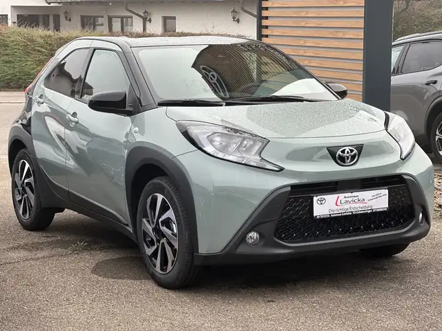 Toyota Aygo X 1.0-l-VVT-i Teamplayer