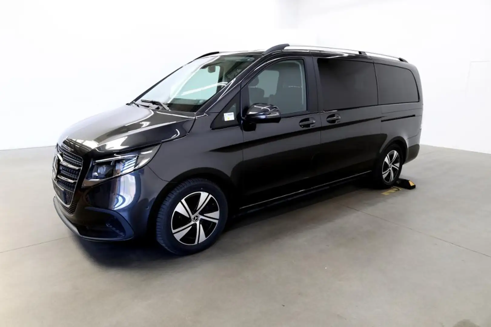 Mercedes-Benz V 220 d STYLE Lang Distronic/Easy-P./MultiBeam Gris - 2