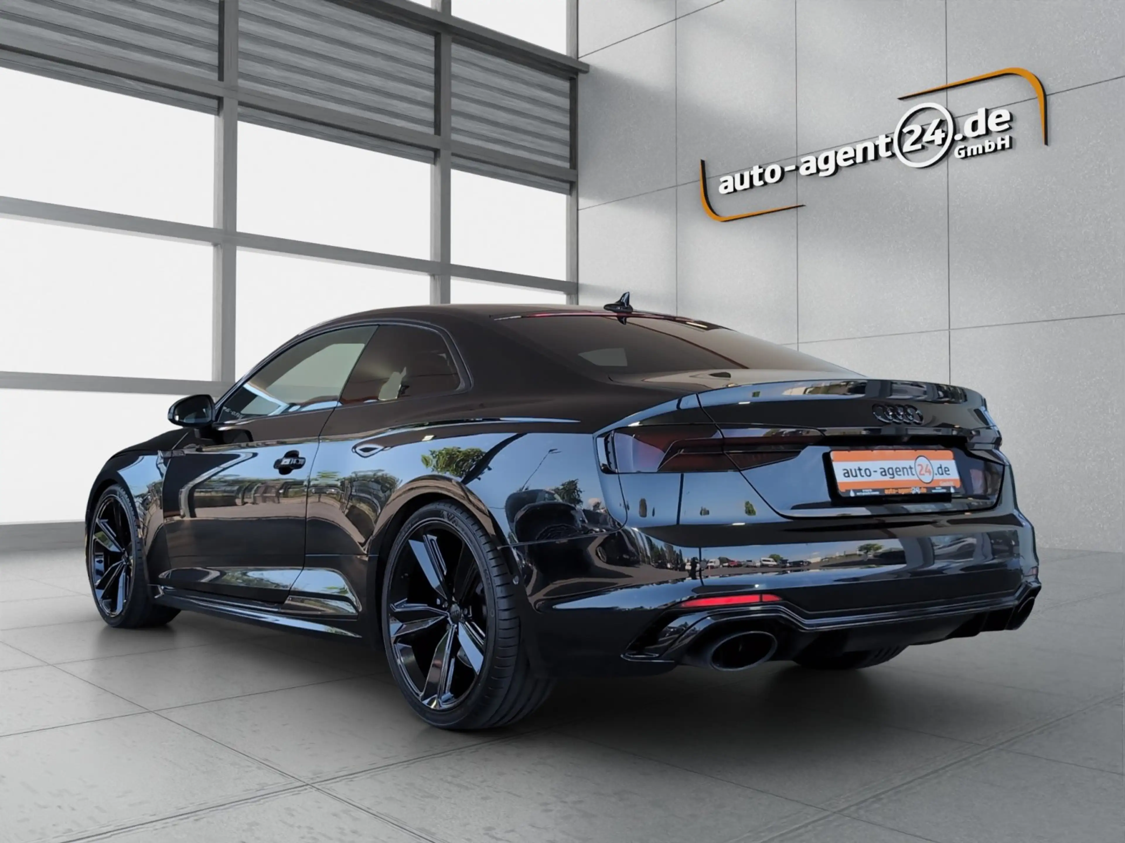 Audi RS5 Coupé 2.9 TFSI qua./2.Hd/Matrix/Massage/280Vmax — photo 3