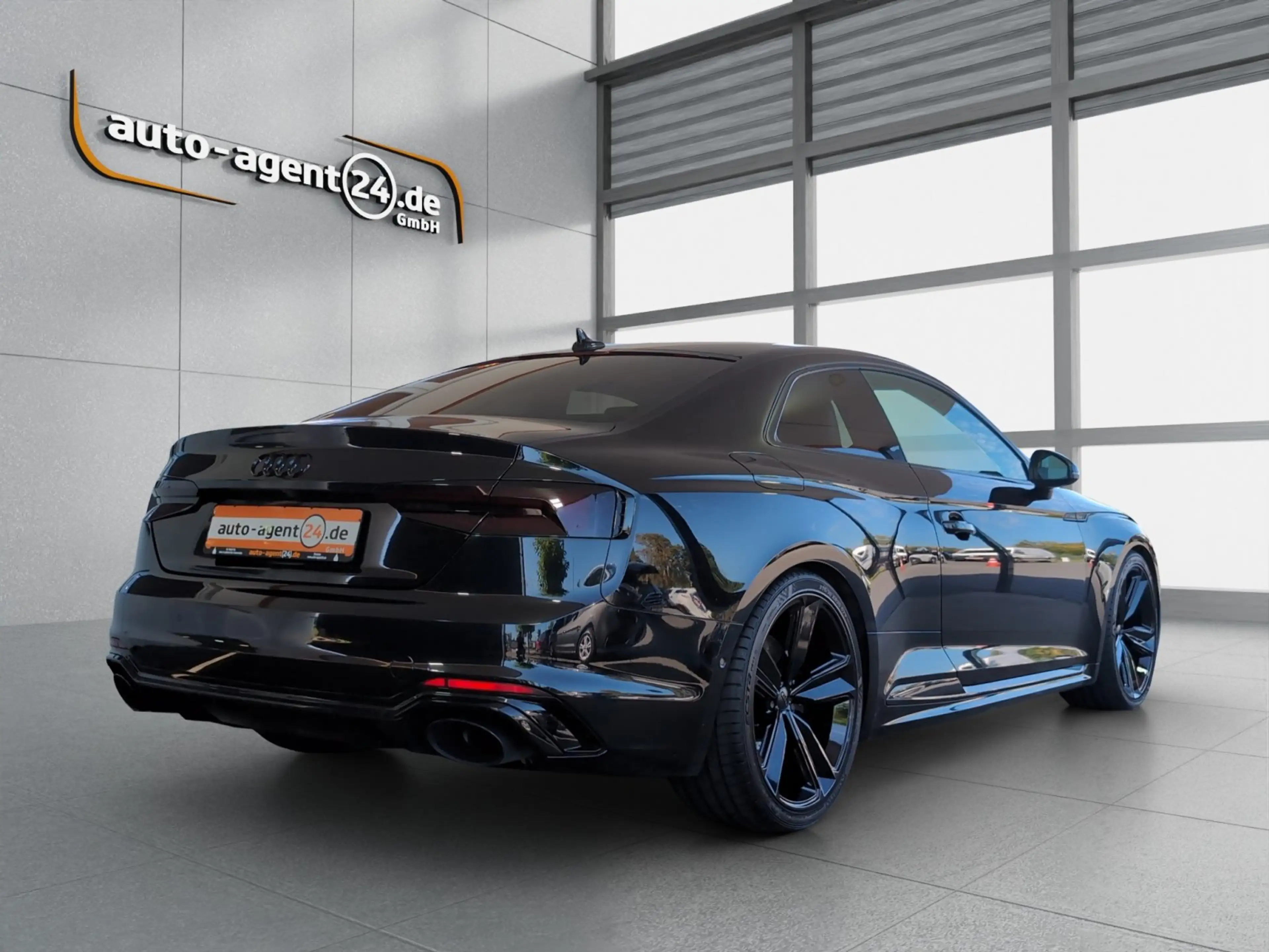 Audi RS5 Coupé 2.9 TFSI qua./2.Hd/Matrix/Massage/280Vmax — photo 4