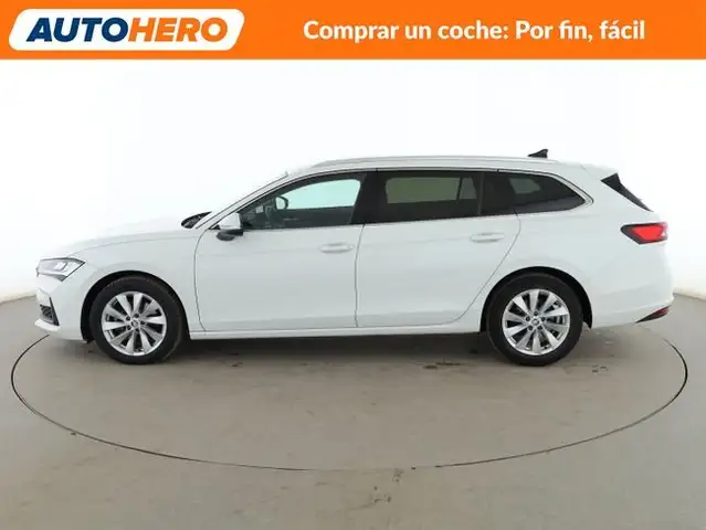 Skoda Superb view 3