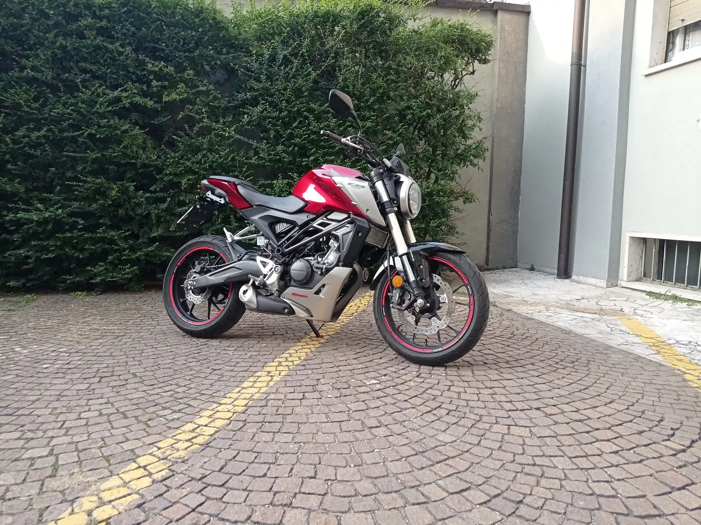 Honda CB 125 CB125R ABS Piros - 1