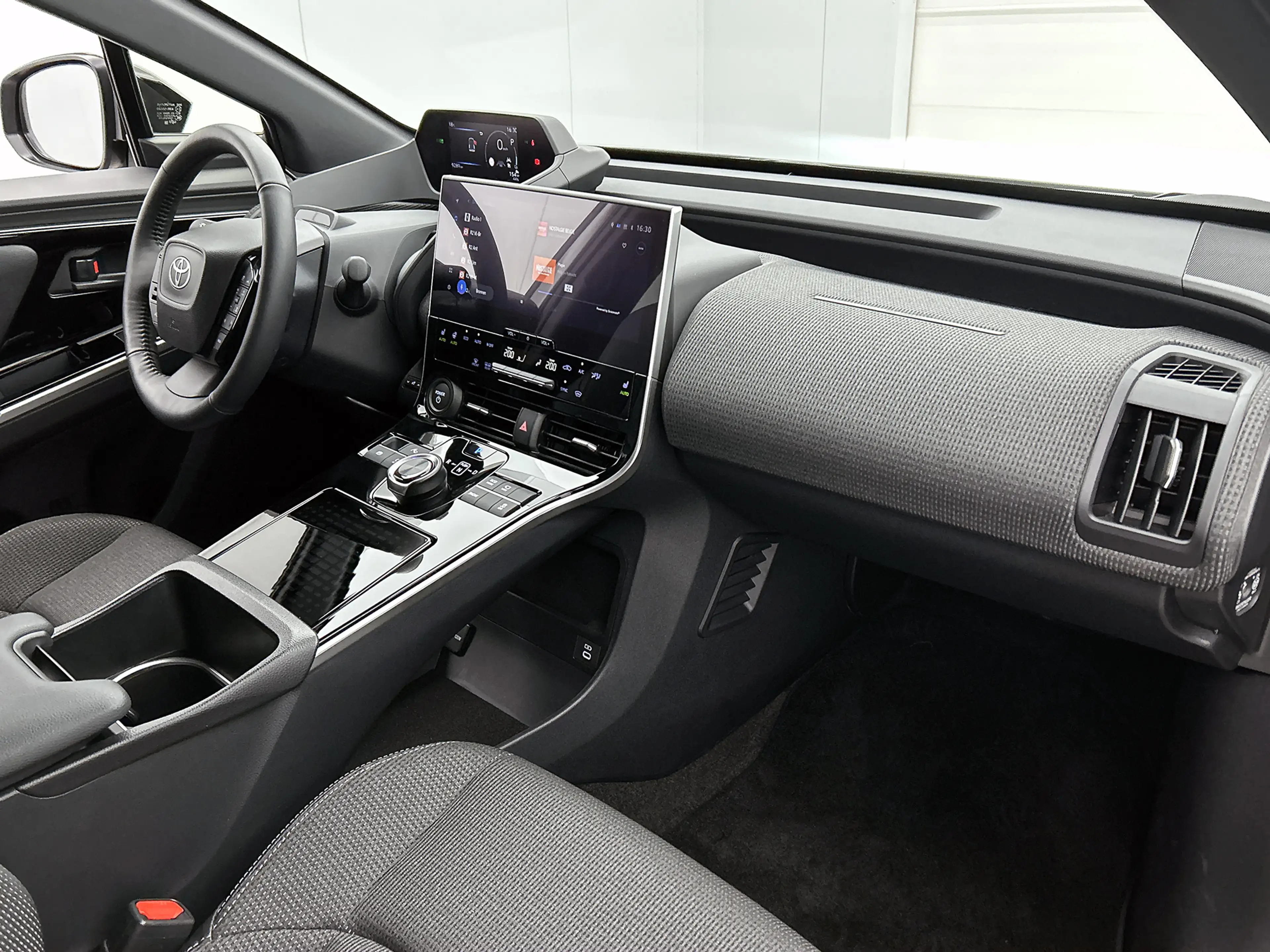 Toyota bZ4X Dynamic 71 kWh — photo 6