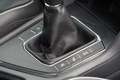 Volkswagen Tiguan 2.0 TDi SCR HIGHLINE CAM360 PANO DISTRONIC ATT.REM Grijs - thumbnail 18