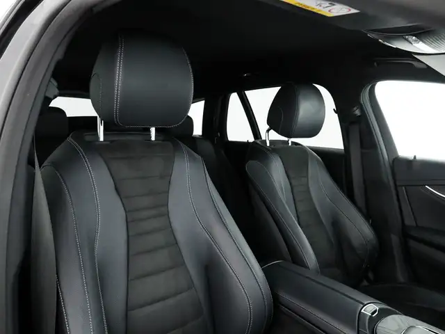 Mercedes-Benz E-Class view 12