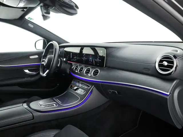 Mercedes-Benz E-Class view 10