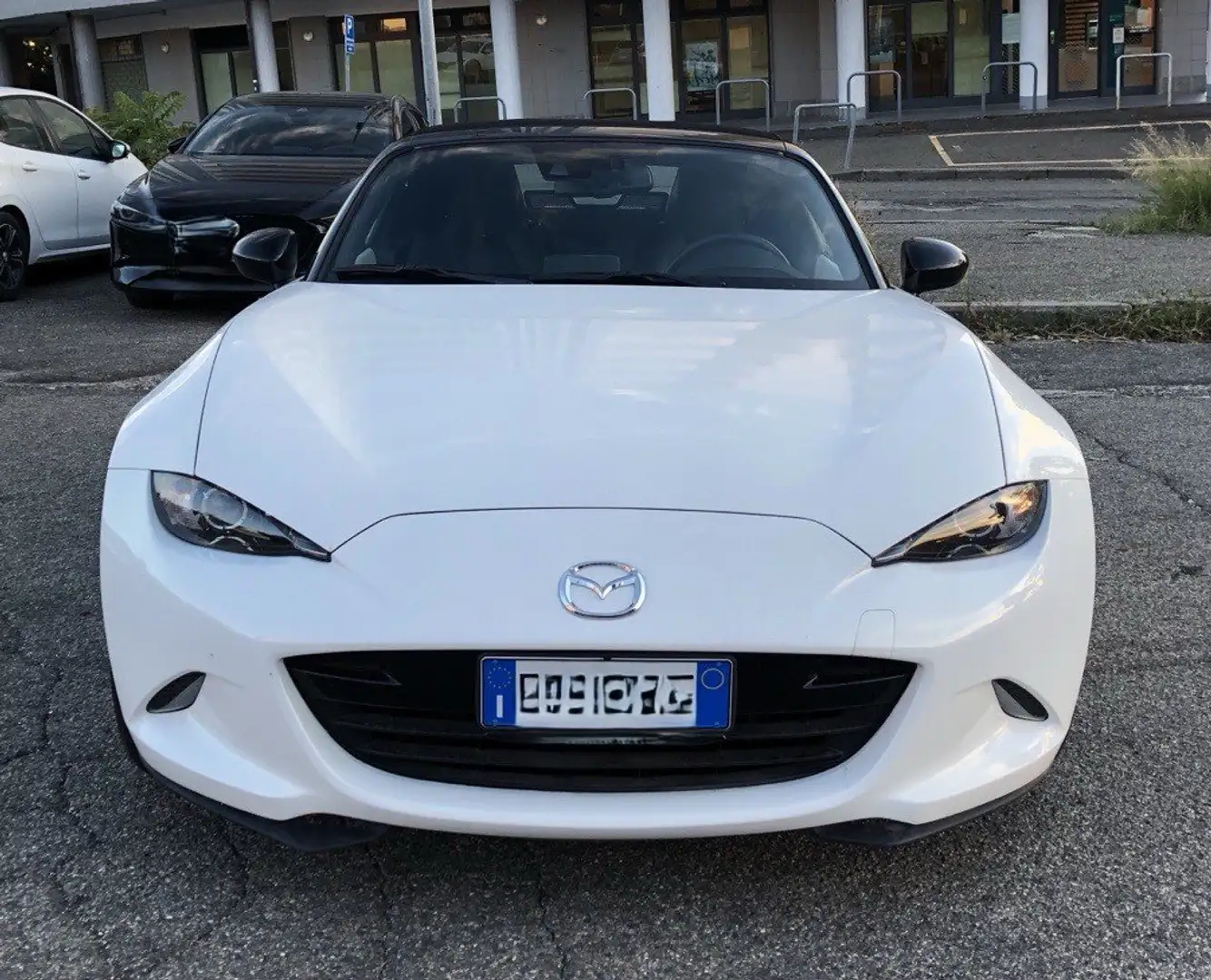 Mazda MX-5 MX-5+IV+2015+Soft+Top+1.5+Exceed Bianco - 1