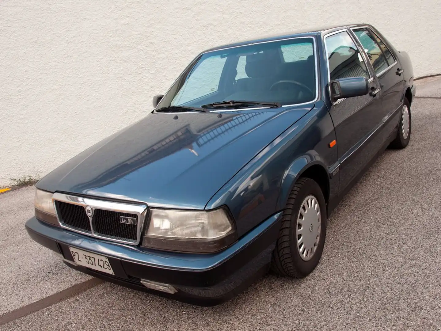 Lancia Thema Thema 2.0 ie auto Niebieski - 2