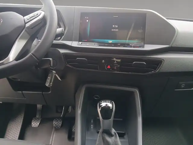Volkswagen Caddy view 11