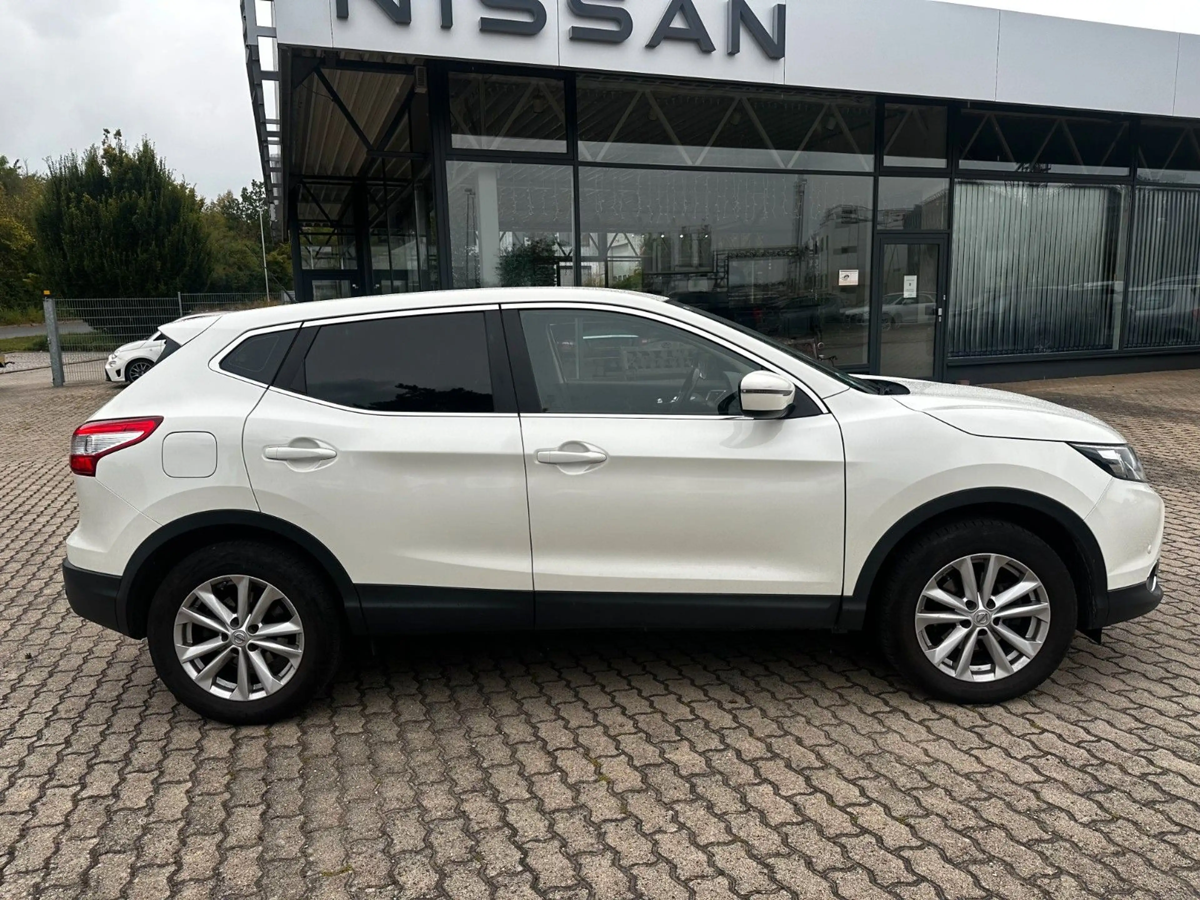 Nissan Qashqai Autom. / Navi. / Sitzhzg. — photo 3