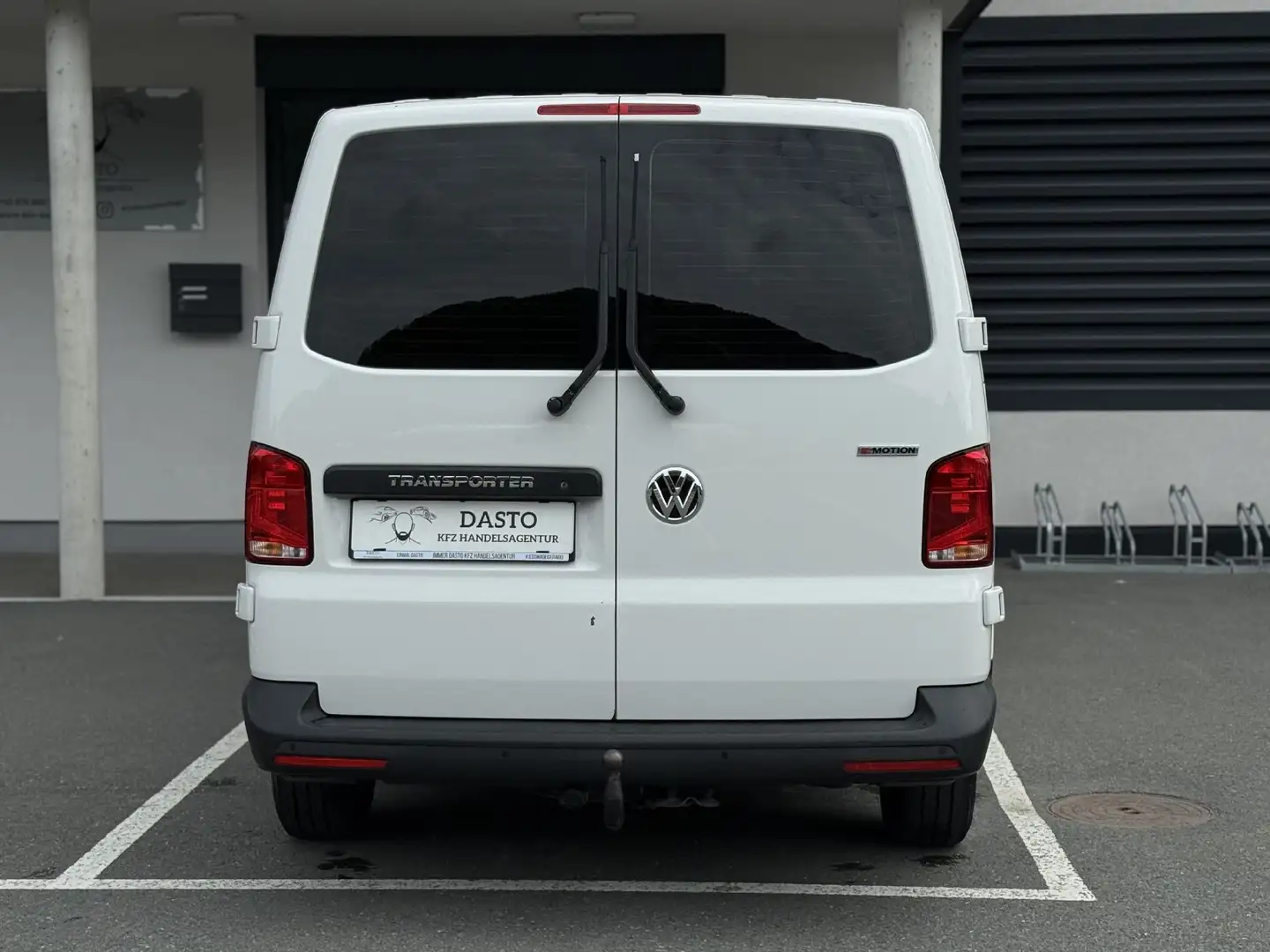 Volkswagen T6.1 Kombi 4 MOTION ✅ 9 SITZE ✅ AHK✅ LANG✅ Weiß - 2