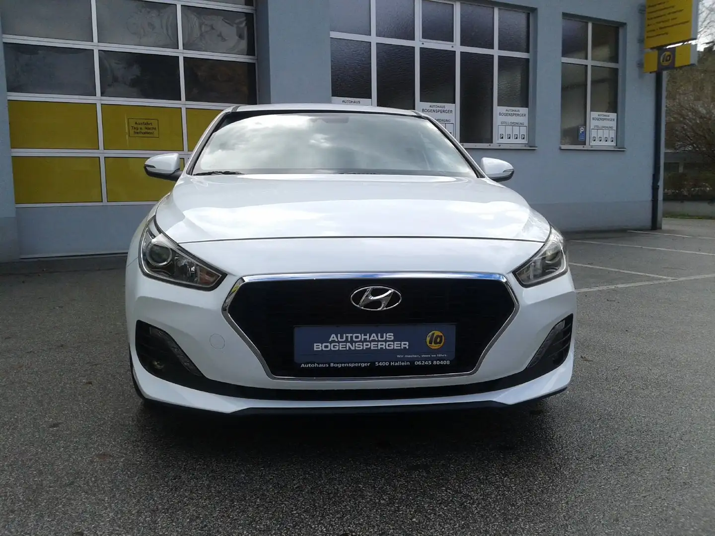 Hyundai i30 Select Weiß - 1