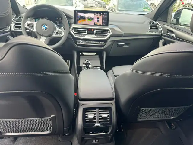 BMW X4 view 7
