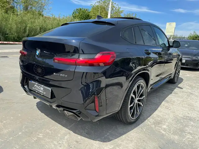 BMW X4 view 13