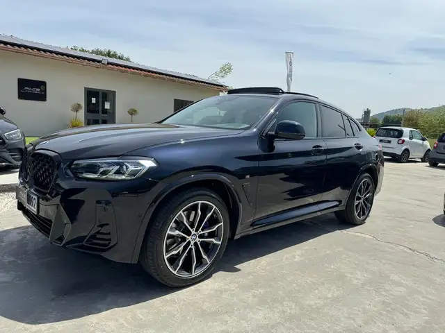 BMW X4 view 6