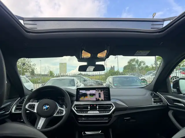 BMW X4 view 8
