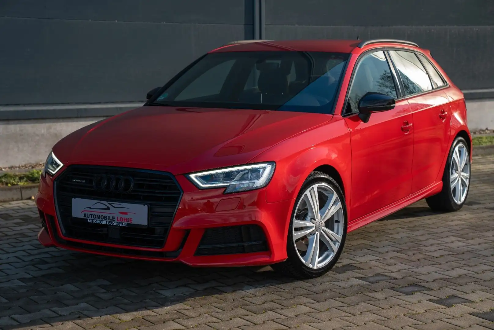 Audi A3 Sportback 40 TFSI quattro*S LINE*LED*TEMP*SHZ Rot - 1