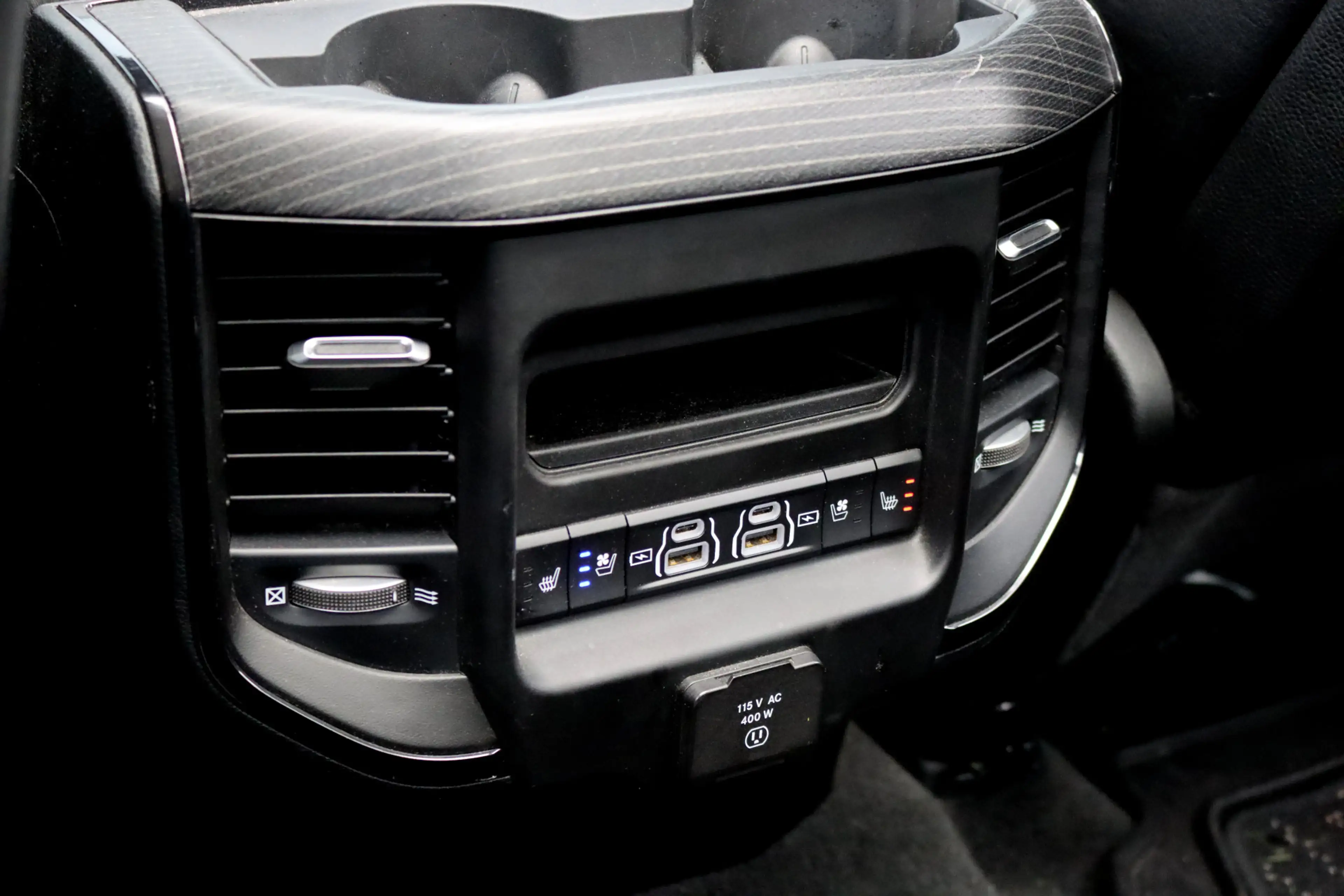 Dodge RAM 1500 5.7 V8 4x4 Crew Cab Limited | Prins-LPG | Luc — photo 12