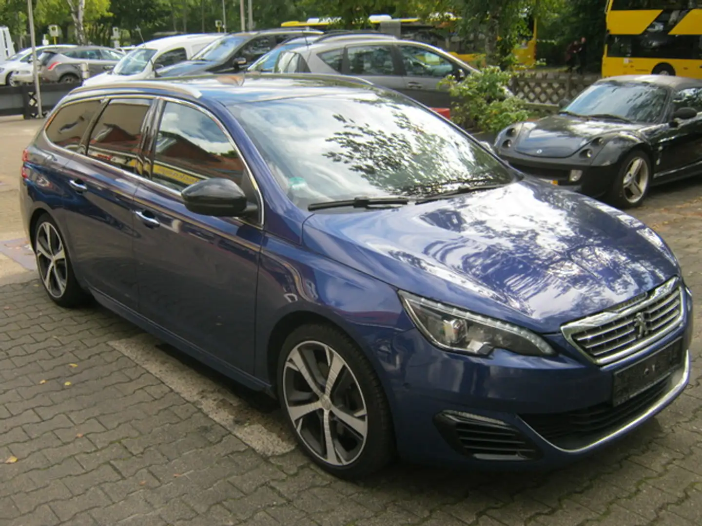 Peugeot 308 SW GT NAVI/PANO/KAMERA/KLIMA/TOPZUSTAND !!!! Bleu - 2