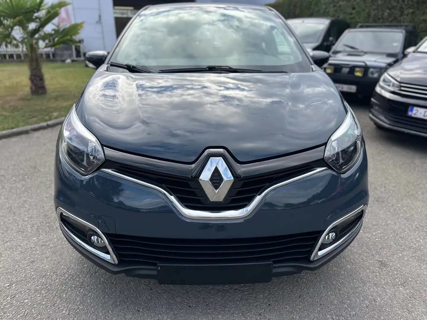 Renault Captur Captur 0.9 TCe Energy Extrem Grijs - 2