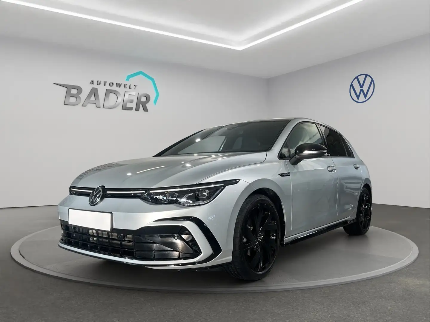 Volkswagen Golf VIII Navi LED AHK R-Line eTSI Silber - 1
