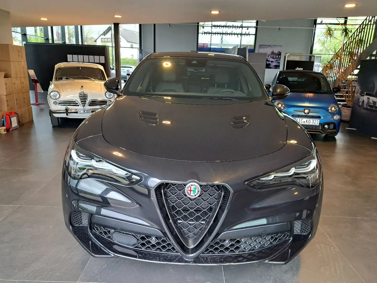 Alfa Romeo Stelvio Quadrifoglio Q4 Negru - 2