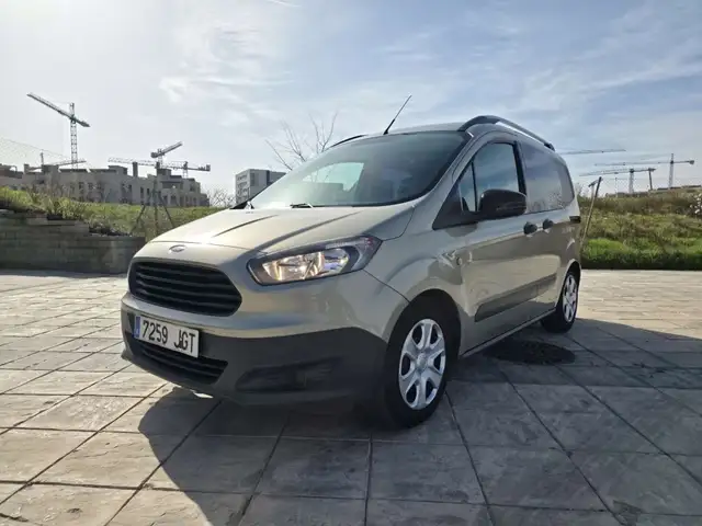 Ford Tourneo Courier 1.6TDCi Ambiente