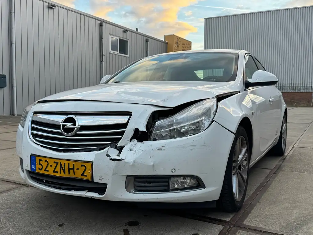 Opel Insignia 2012 из Европы — купить под ключ