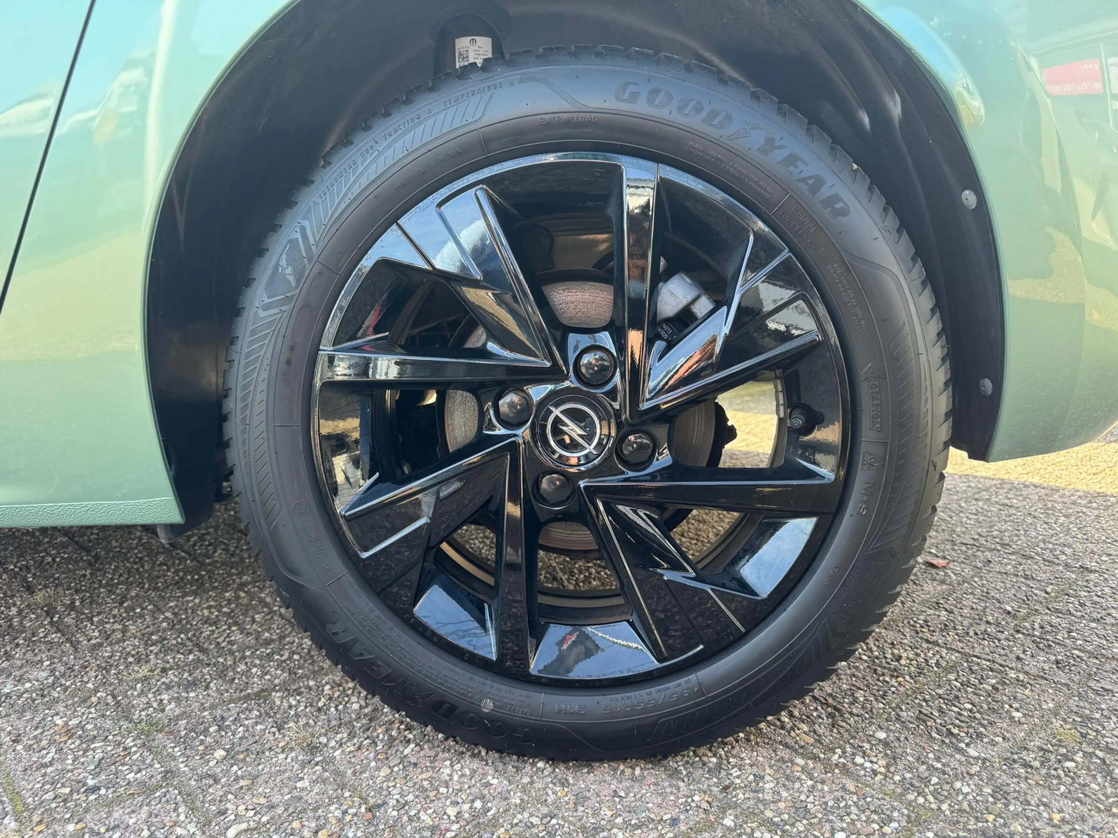 Opel Corsa 1.2 YES Hybrid Automatik *LED *DAB *PDC — photo 17