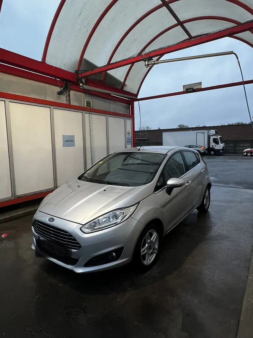 Ford Fiesta 1.5 TDCi 75 FAP Titanium - 2