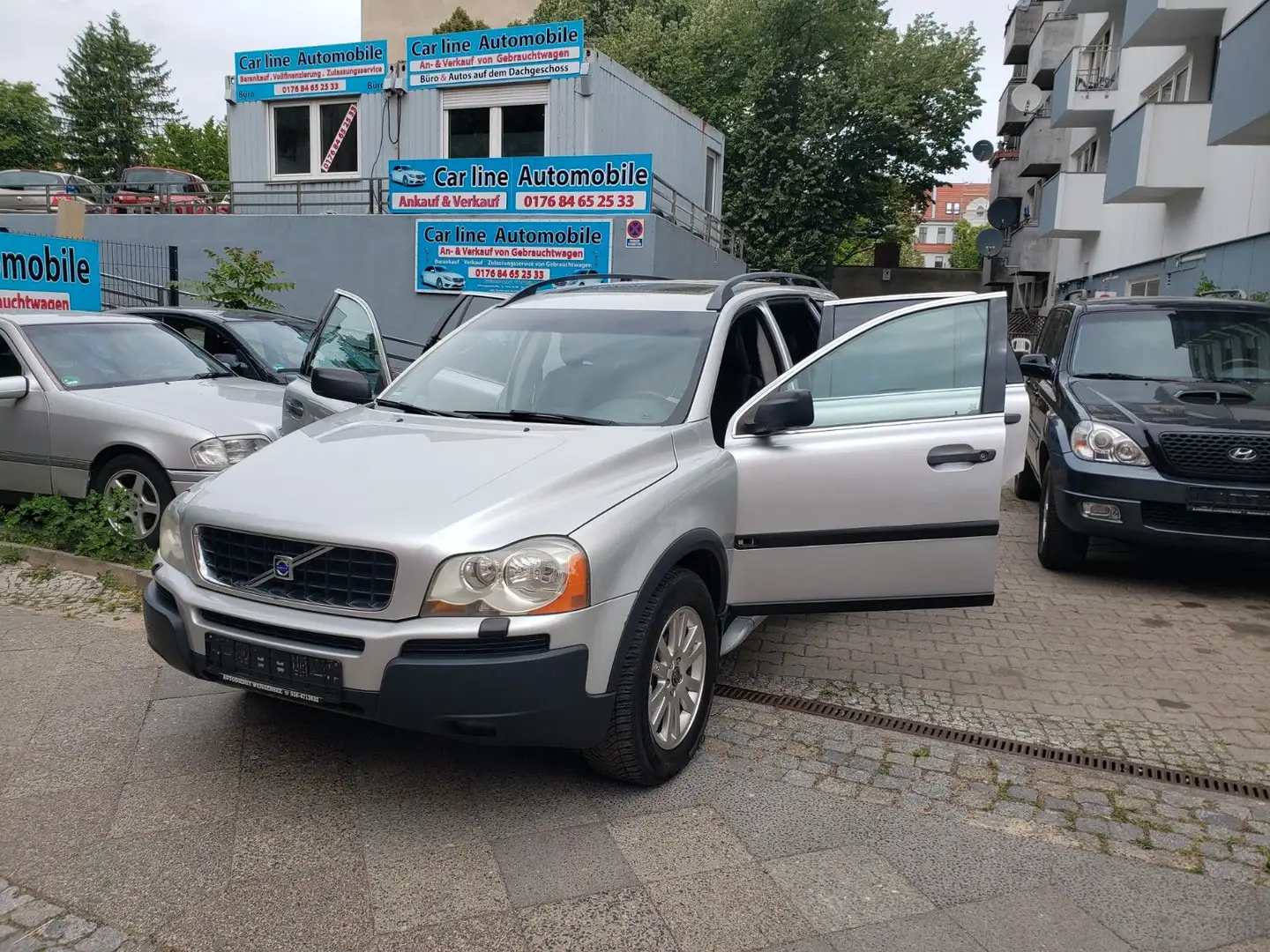 Volvo XC90 XC90 D5 Momentum/TÜV NEU/Garantie 24 Plateado - 2
