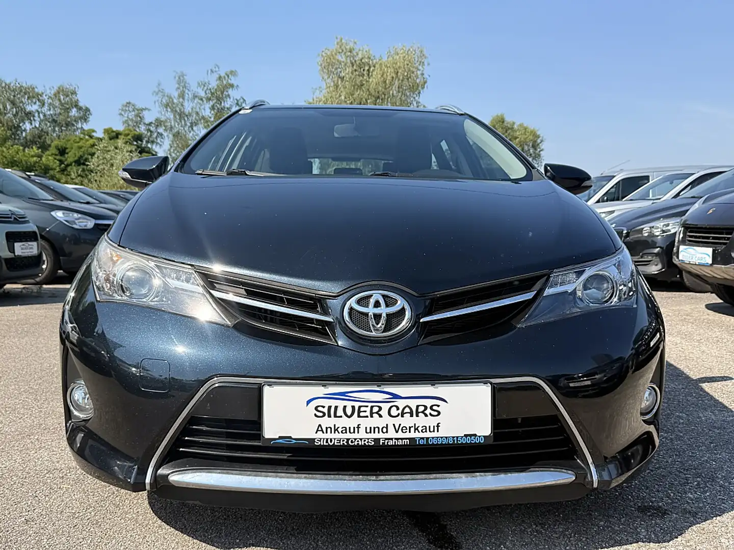 Toyota Auris TS 1,4 D-4D Active Grau - 1