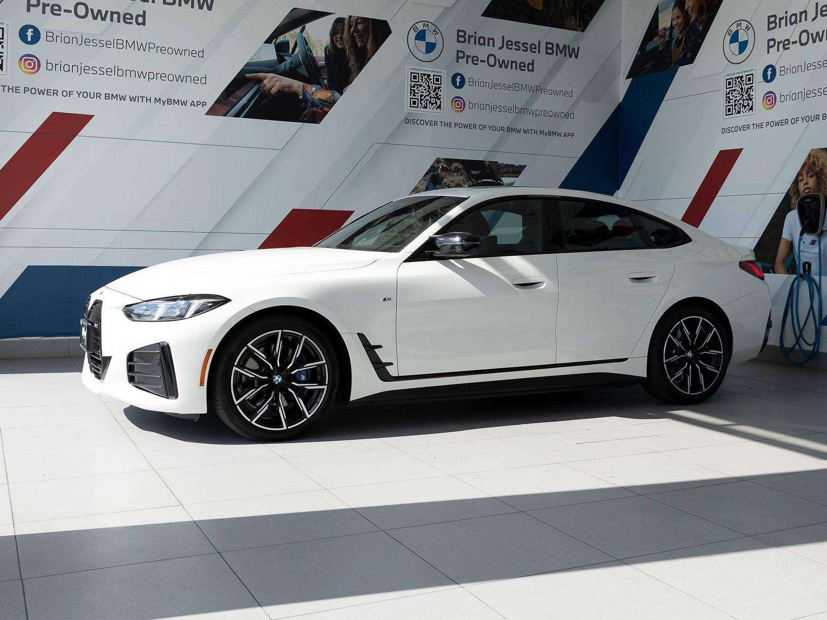 2025 BMW i4